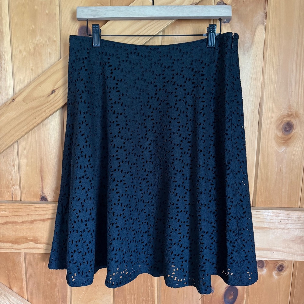 GAP Skirt Womens Size 4 Black Eyelet Lace 100% Cotton A-Line Side Zip Boho Goth